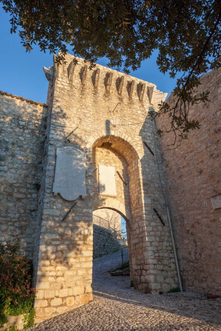 Aparthotel Il Castello Di Campello à Campello sul Clitunno Extérieur photo